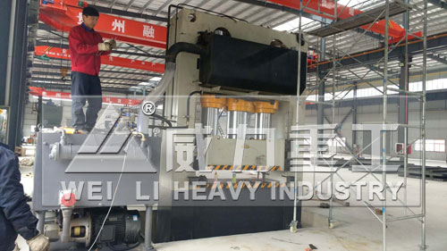 1000噸龍門液壓機客戶車間調試