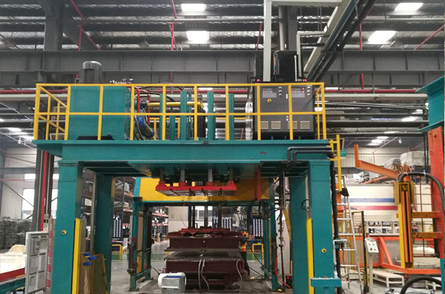 汽車內飾件液壓機使用現場