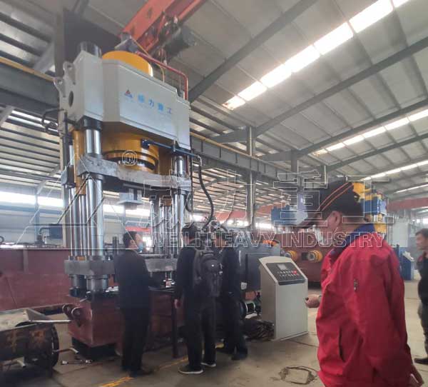 威力重工試機(jī)現(xiàn)場(chǎng)