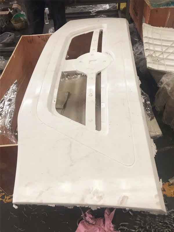 模壓成型汽車前保險(xiǎn)杠