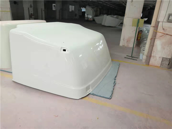 一次高溫高壓模壓成型汽車導流罩