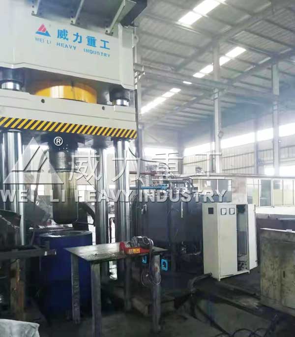 伺服1500噸坩堝液壓機(jī)