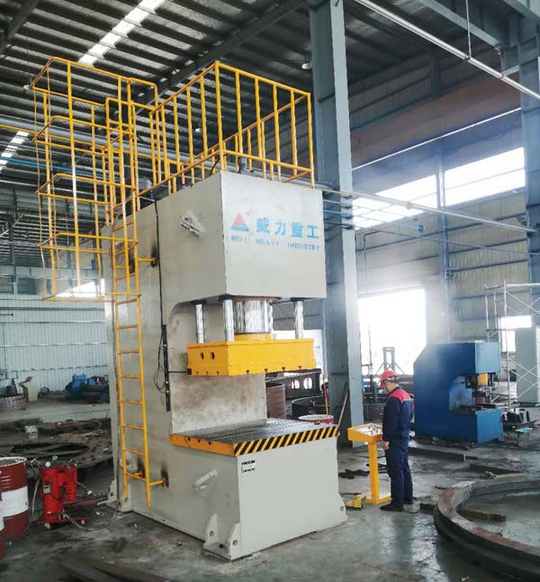 500噸單臂式液壓機(jī)